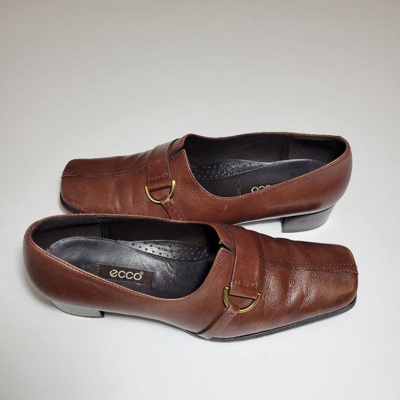 Ecco Shoes - Ecco Women's Square Toe Brown Leather Chunky Heel Shoe Size 6.5